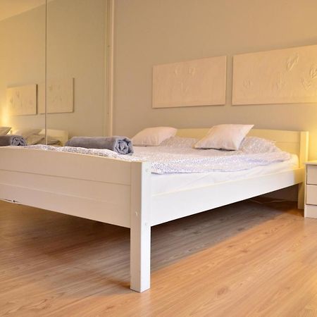 Cozy Apartment By The Old Town Gdansk Exterior photo